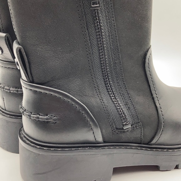 UGG Polk Black Leather Ankle Boots - Picture 5 of 7